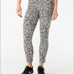 Nike Patterned Cotton Crop Leggings